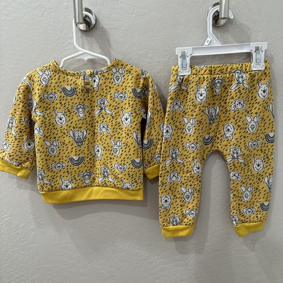 Disney Baby Yellow Winnie the Pooh Bear Sweatsuit Set - Picture 7 of 10